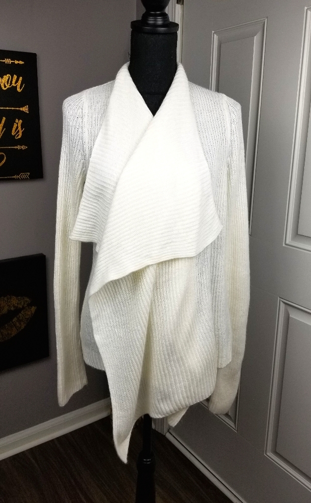 🌻 Ann Taylor Loft Ivory